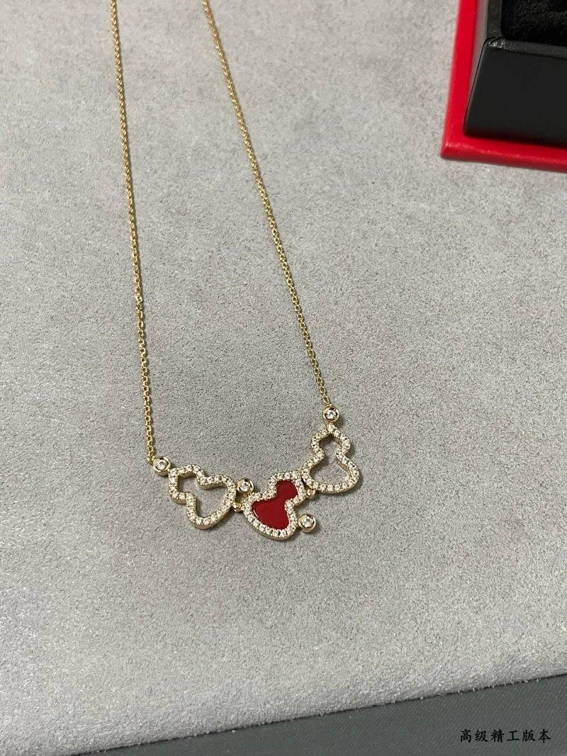 Tailored Qeelin Necklaces 210357