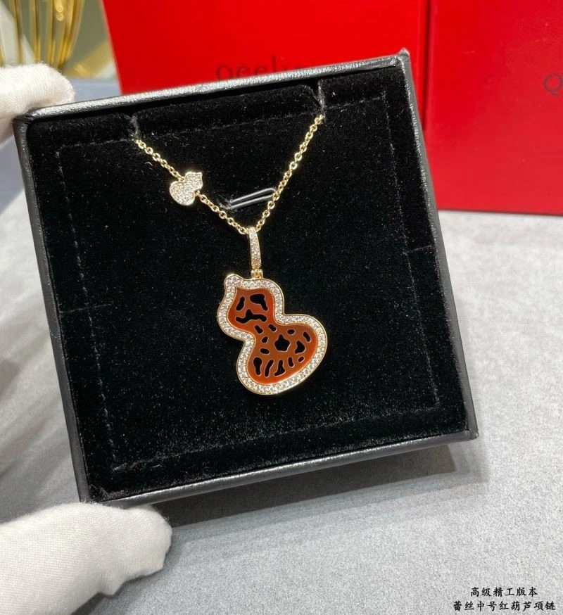 Modern Qeelin Necklaces 210365