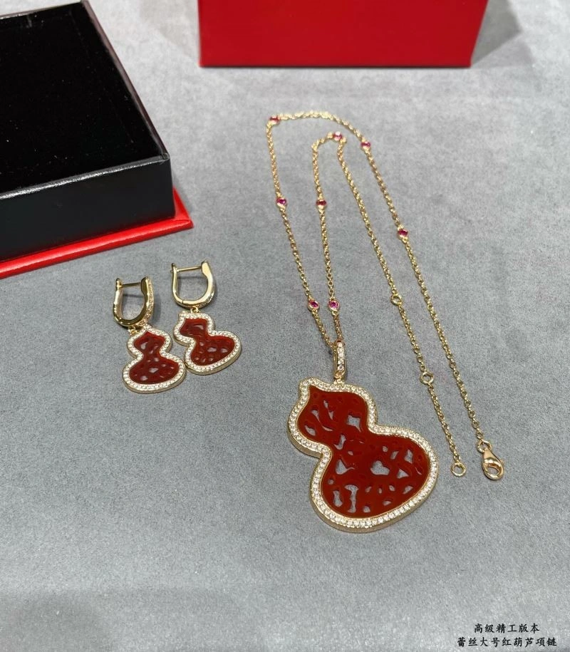 Qeelin Necklaces Practical 210359