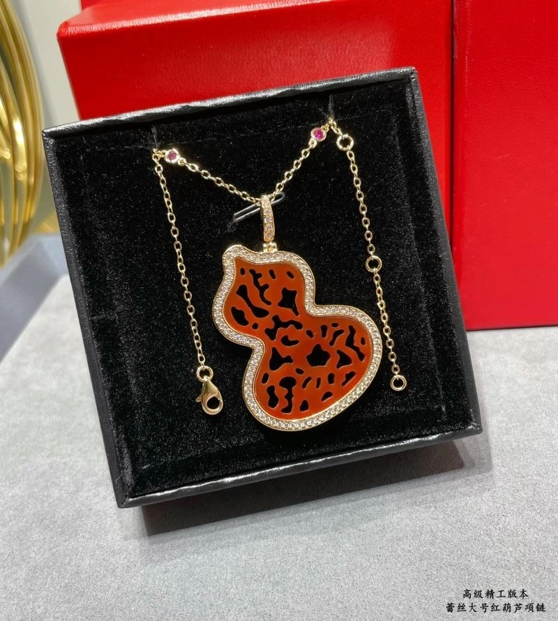 Qeelin Necklaces Practical 210359