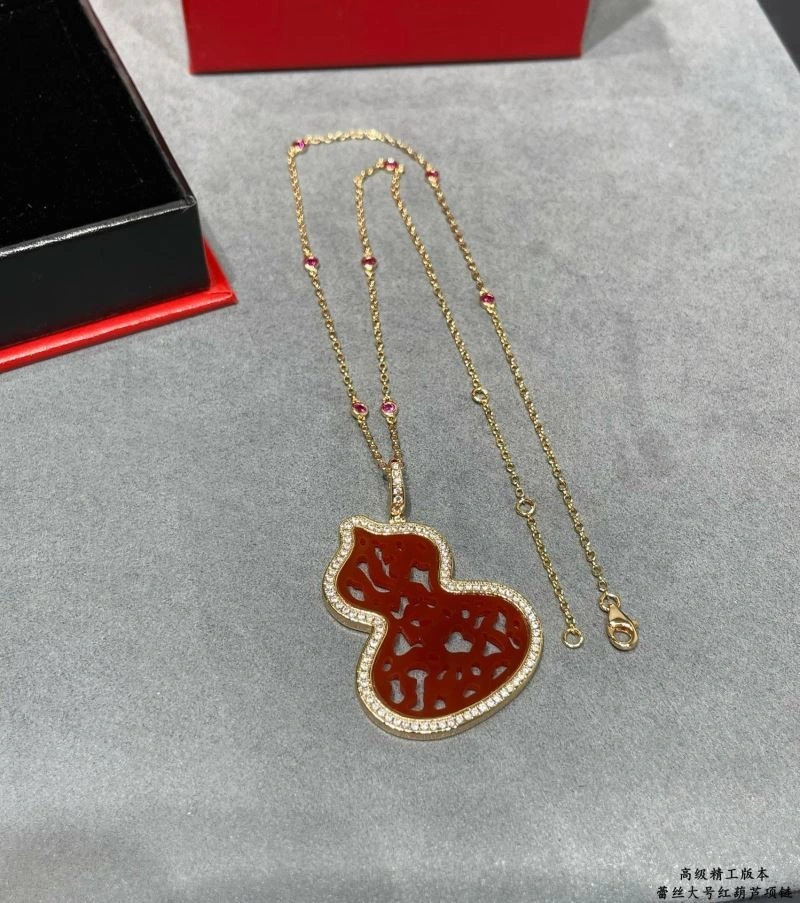 Qeelin Necklaces Practical 210359