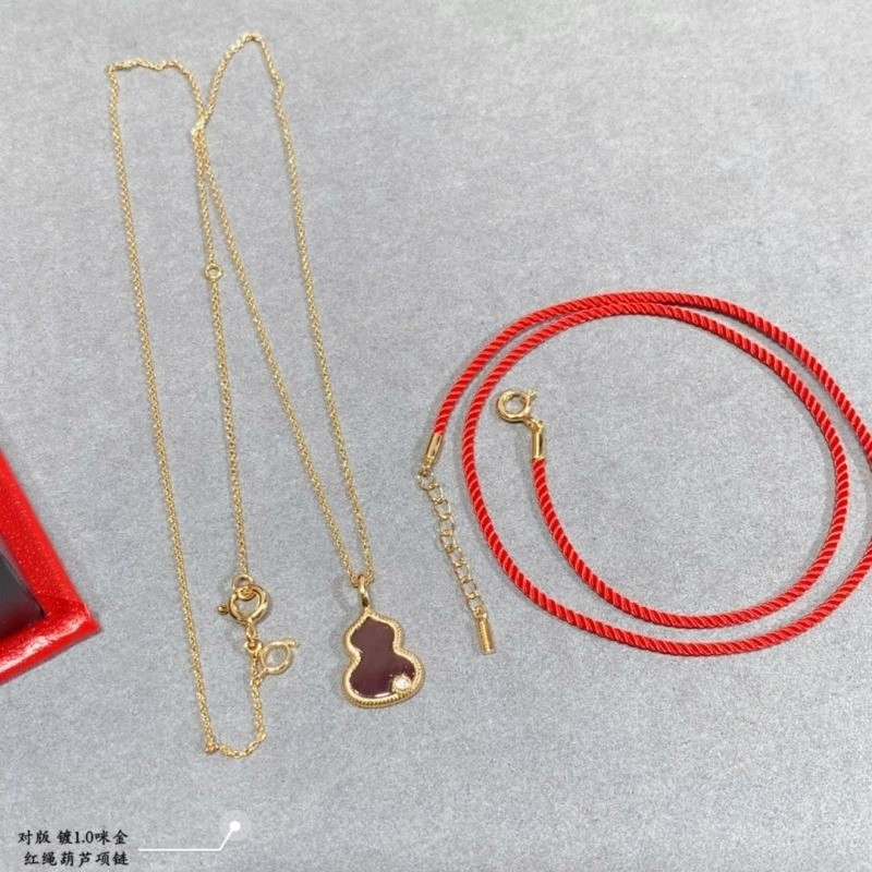 SmoothTexture Qeelin Necklaces 210356