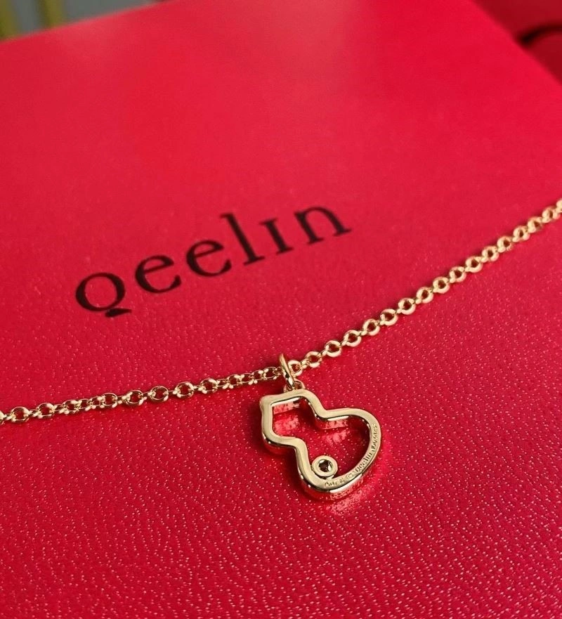 Qeelin Necklaces Effortless 210366