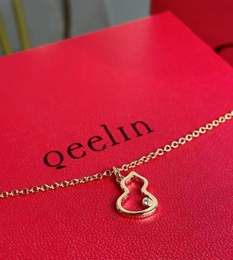 Qeelin Necklaces Effortless 210366