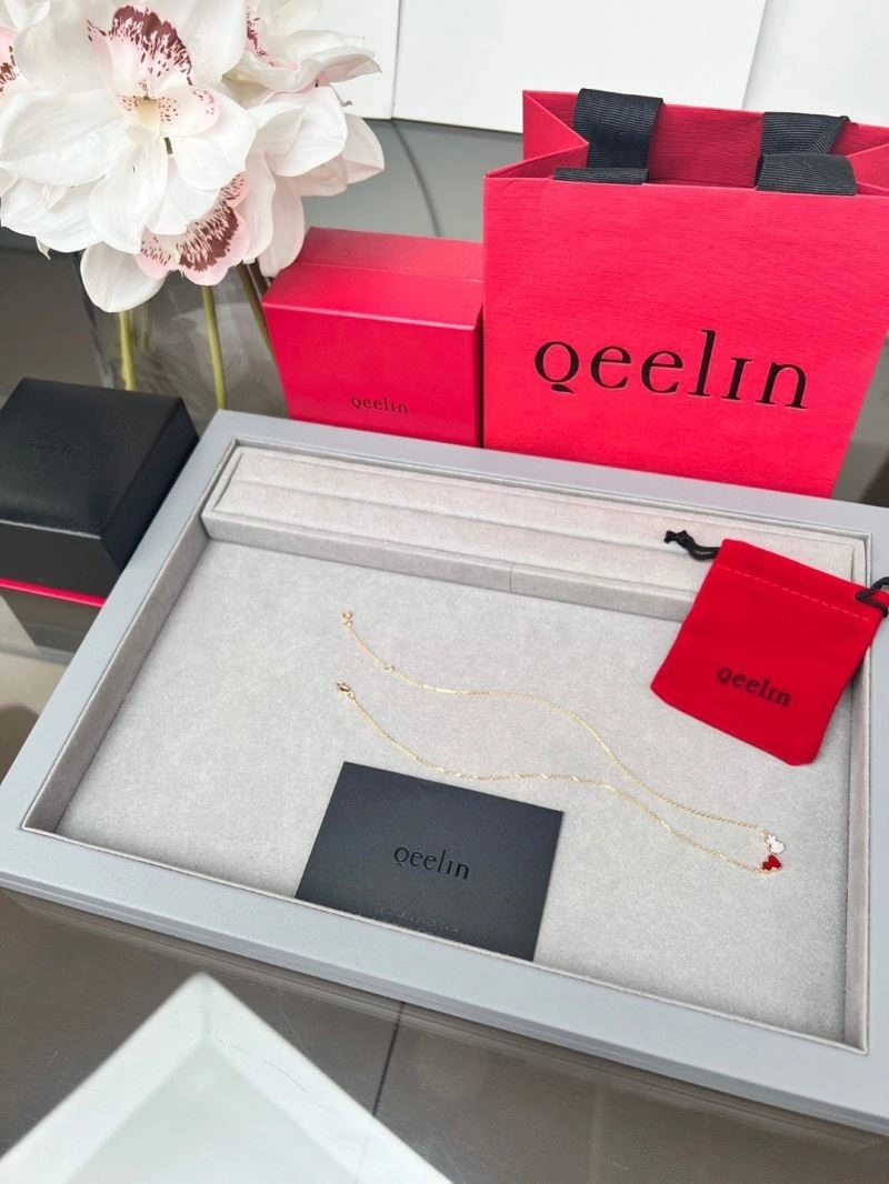 QuickDry Qeelin Necklaces 210358