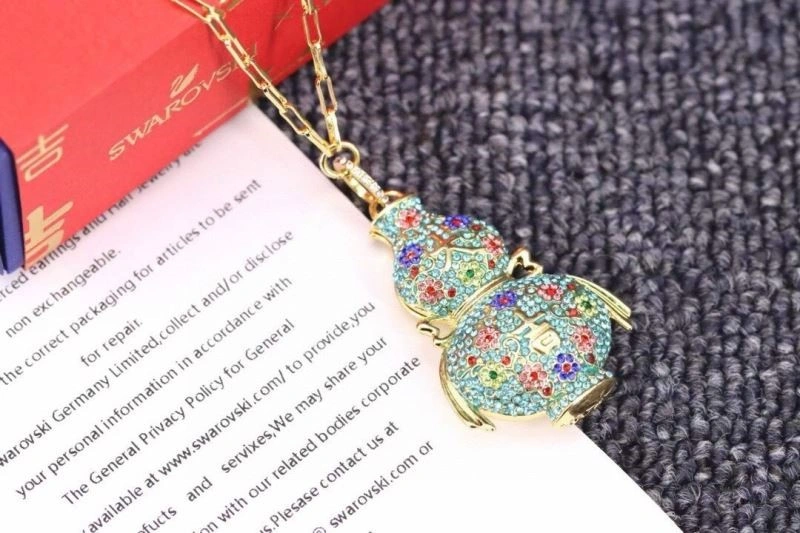 Snug Qeelin Necklaces 210351