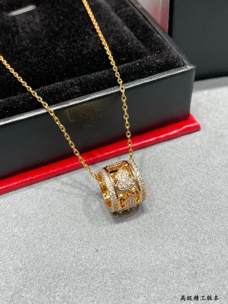 Affordable Qeelin Necklaces 210350