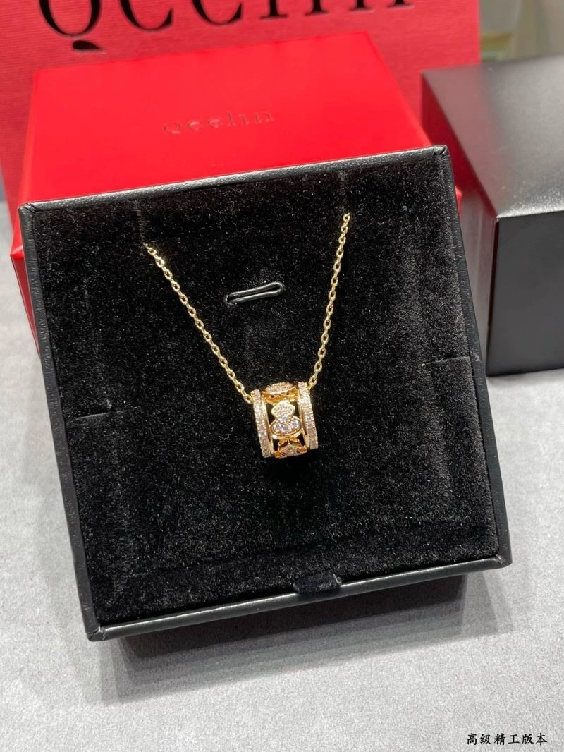 Affordable Qeelin Necklaces 210350