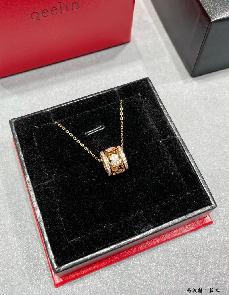 Affordable Qeelin Necklaces 210350