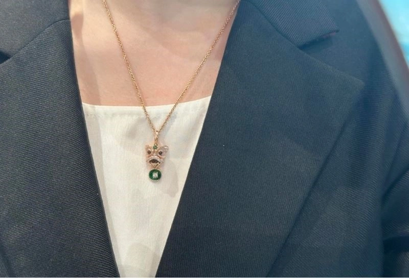 Stylish Qeelin Necklaces 210352
