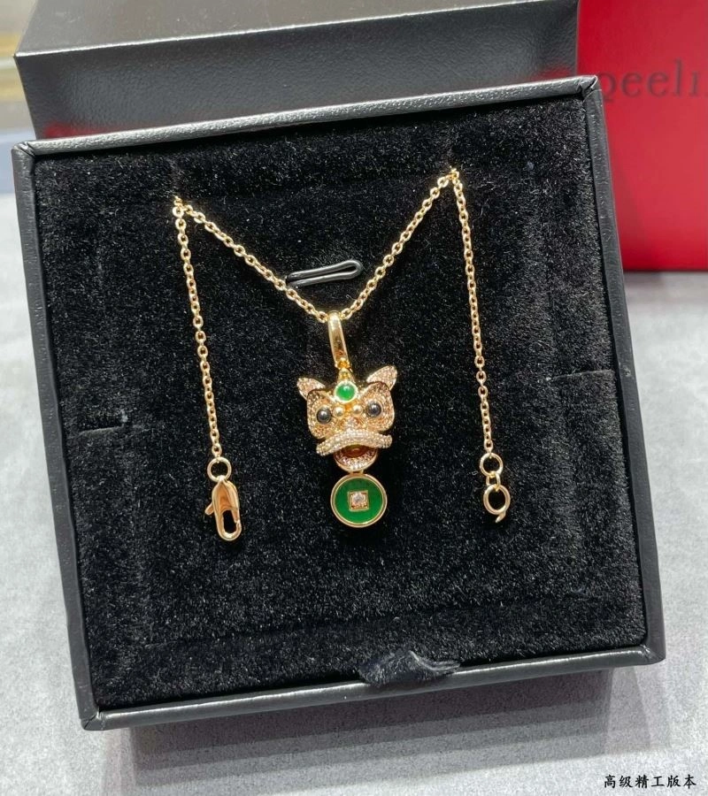Stylish Qeelin Necklaces 210352