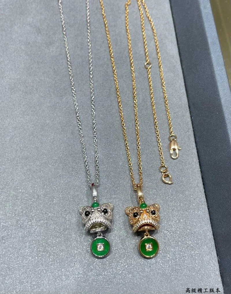 Stylish Qeelin Necklaces 210352
