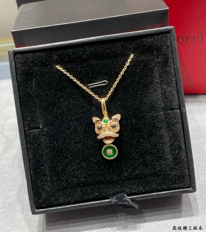 Stylish Qeelin Necklaces 210352