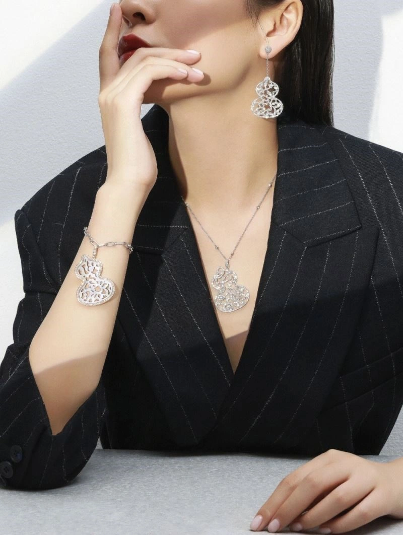 Qeelin Necklaces EyeCatching 210345