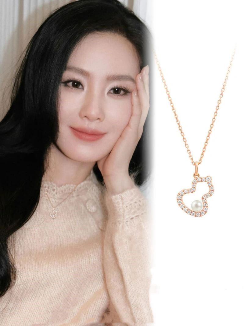Upgraded Qeelin Necklaces 209663