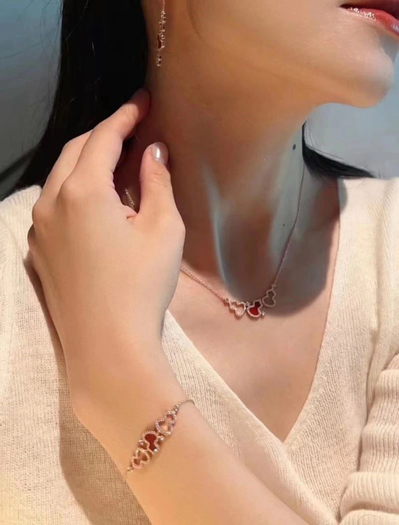 Qeelin Necklaces ZipUp 209659