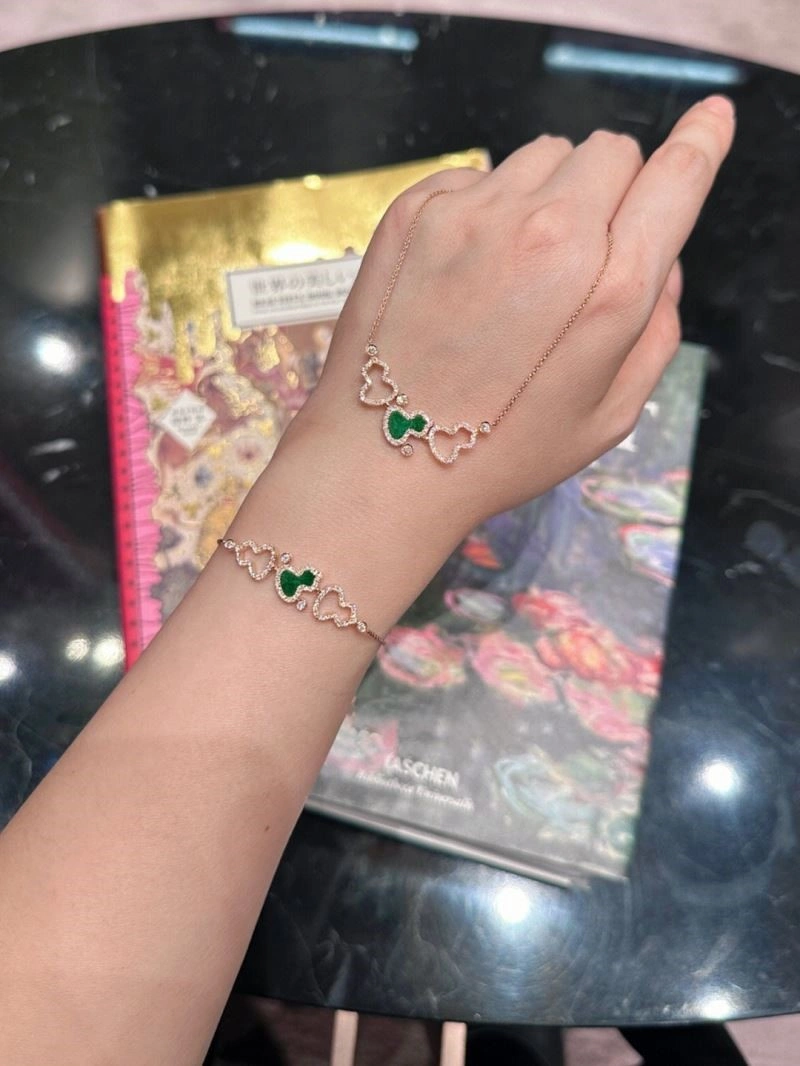 Qeelin Necklaces ZipUp 209659