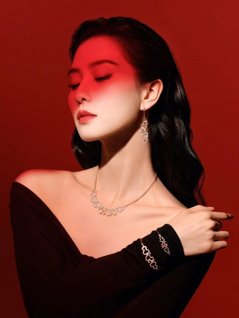 Qeelin Necklaces ZipUp 209659