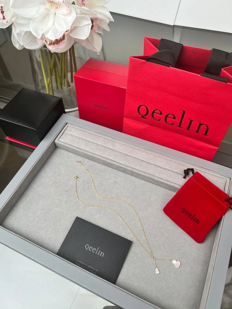Qeelin Necklaces Classic 209129