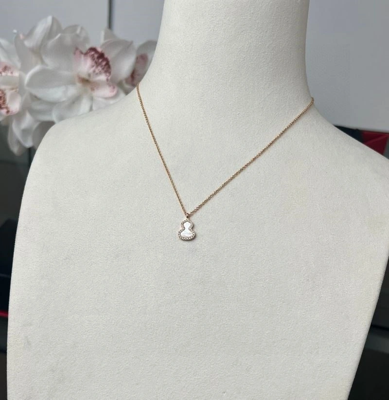 Snug Qeelin Necklaces 209135