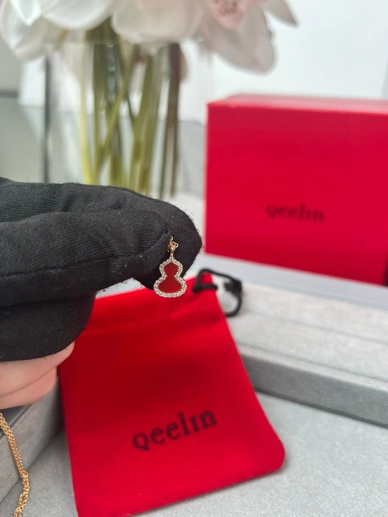 Qeelin Necklaces SmoothTexture 209102