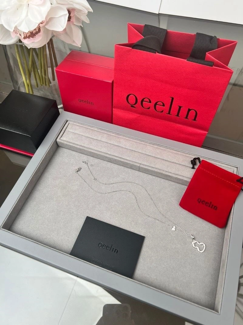 ZipUp Qeelin Necklaces 209101