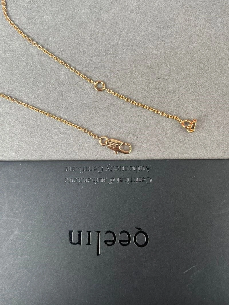 Flexible Qeelin Necklaces 209100