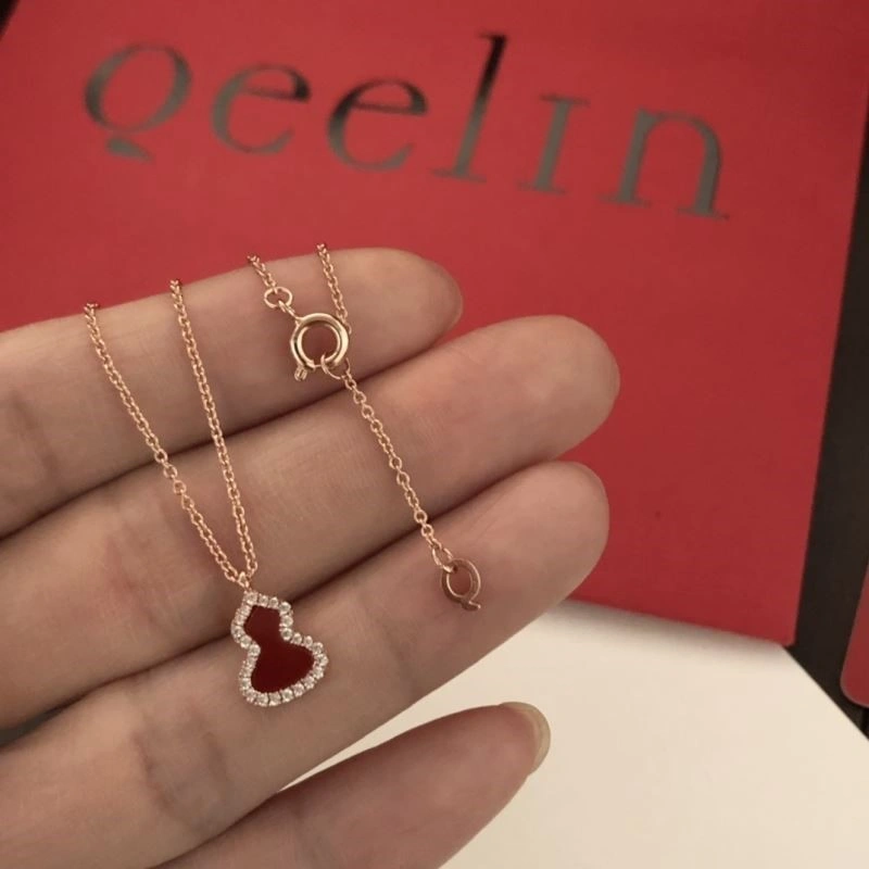 MoistureWicking Qeelin Necklaces 208465