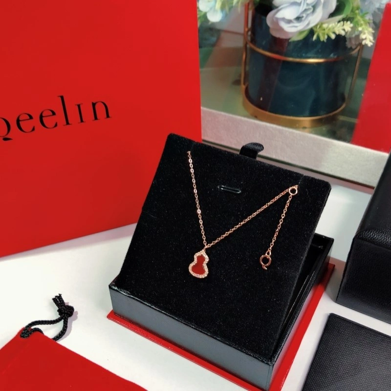 Qeelin Necklaces SoftTouch 208460