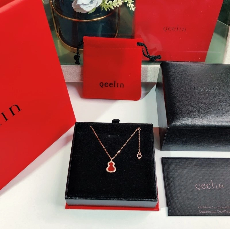 Qeelin Necklaces SoftTouch 208460