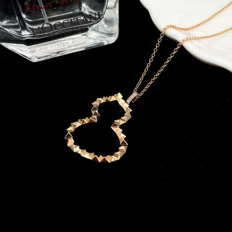 Youthful Qeelin Necklaces 208459