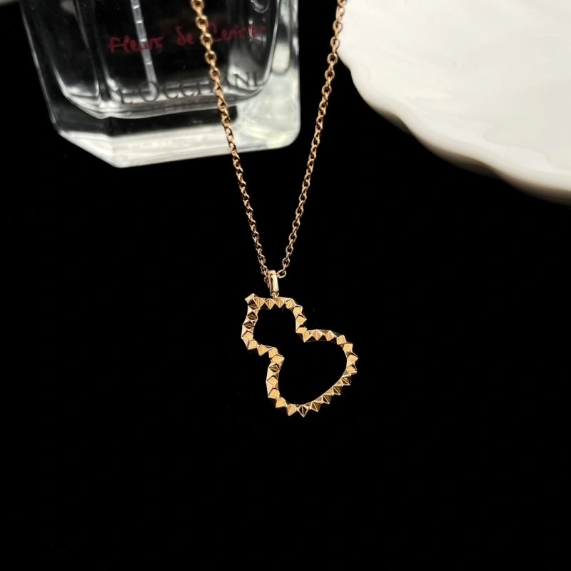 Youthful Qeelin Necklaces 208459