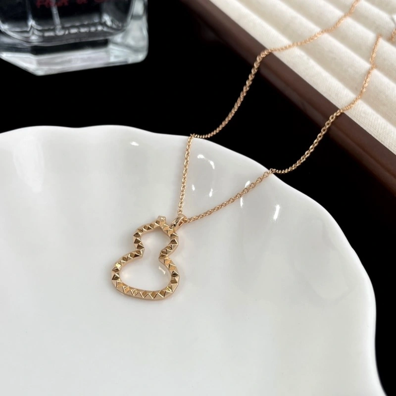 Youthful Qeelin Necklaces 208459