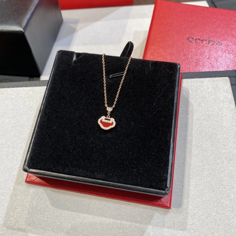 SunProtective Qeelin Necklaces 208458