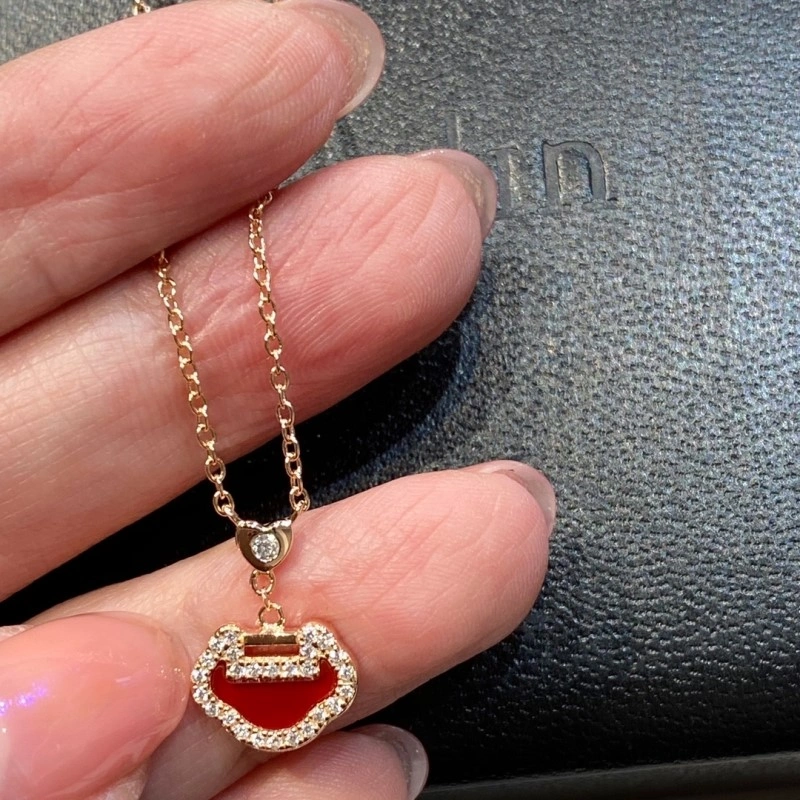 SunProtective Qeelin Necklaces 208458