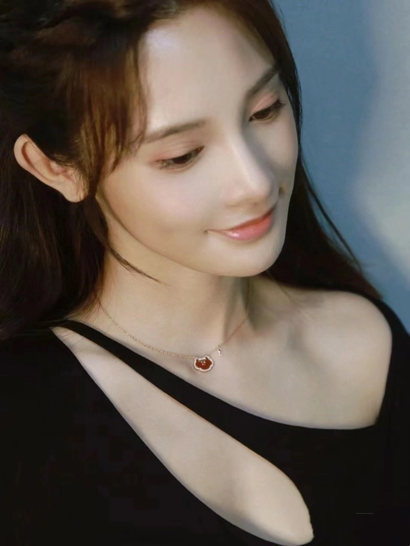 Qeelin Necklaces Upgraded 208443
