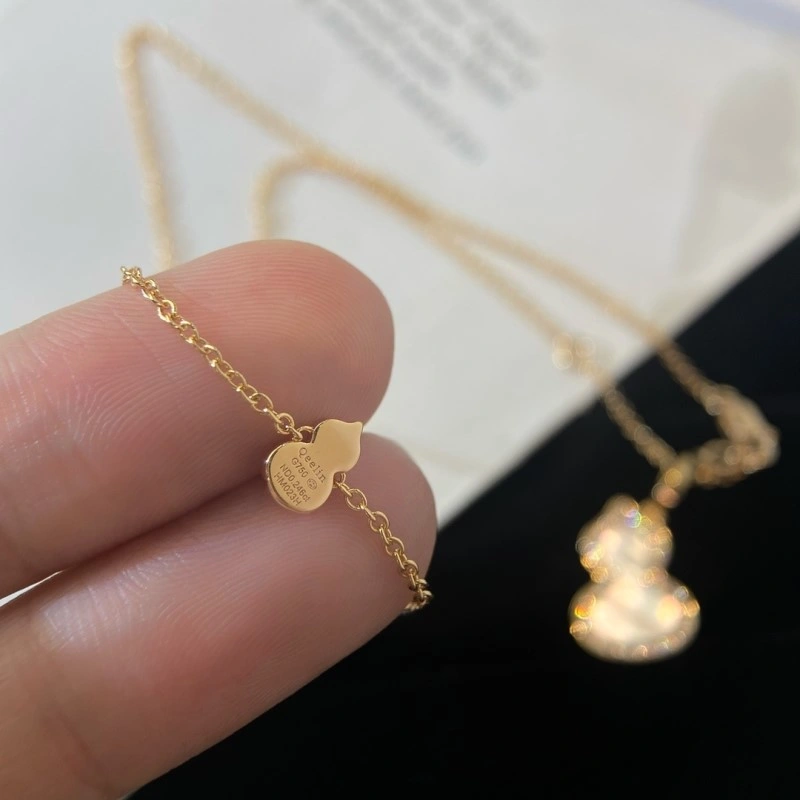 Lightweight Qeelin Necklaces 207770