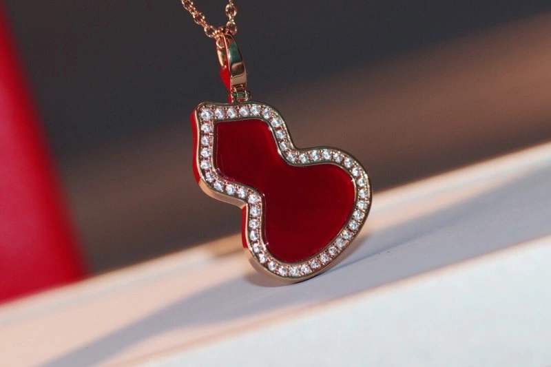 Upgraded Qeelin Necklaces 207779