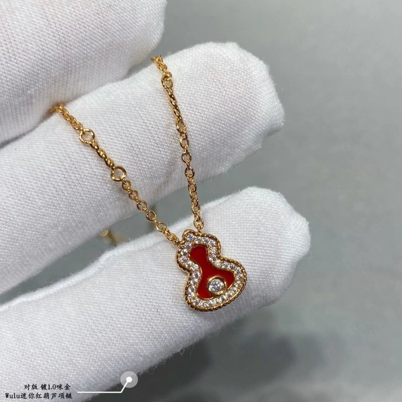 Qeelin Necklaces Cozy 207763