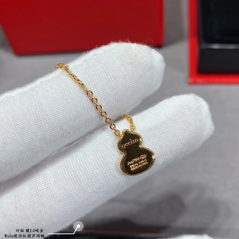 Qeelin Necklaces Cozy 207763