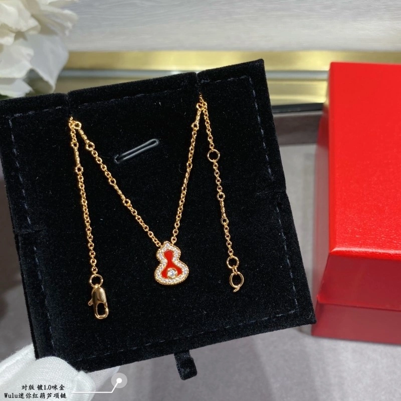 Qeelin Necklaces Cozy 207763