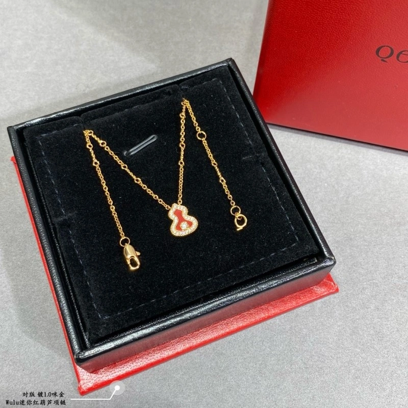 Qeelin Necklaces Cozy 207763