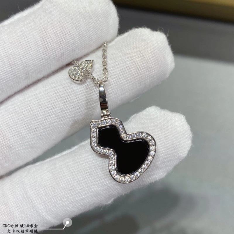 Packable Qeelin Necklaces 207767
