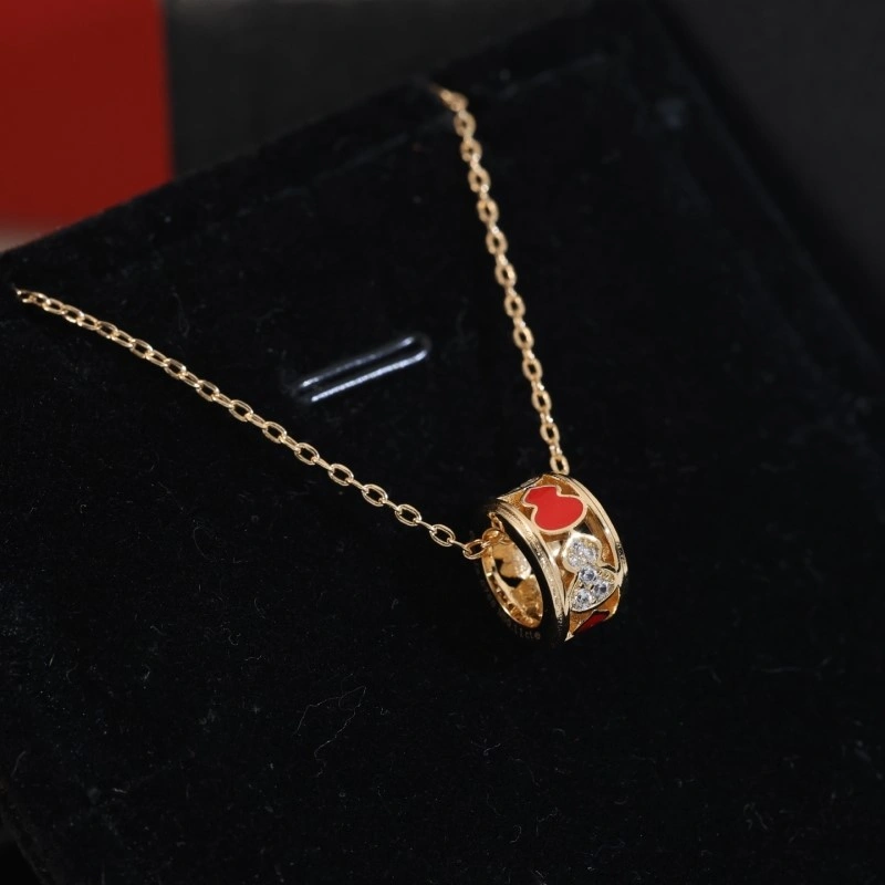 Refined Qeelin Necklaces 207759