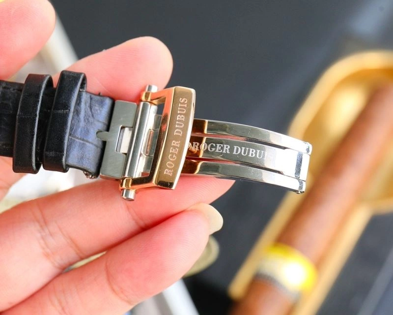 Stretchable ROGER DUBUIS Watches 199100