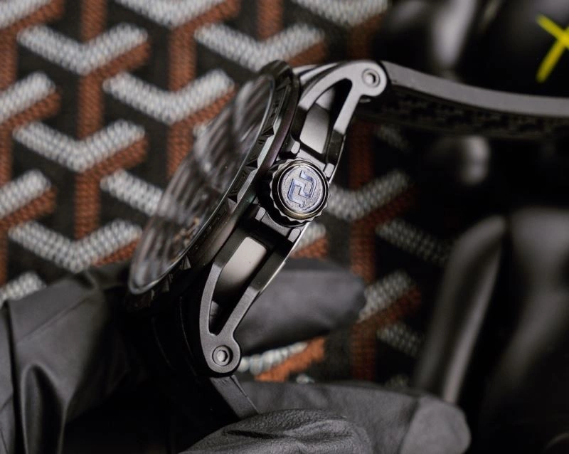 ROGER DUBUIS Watches Colorful 199068