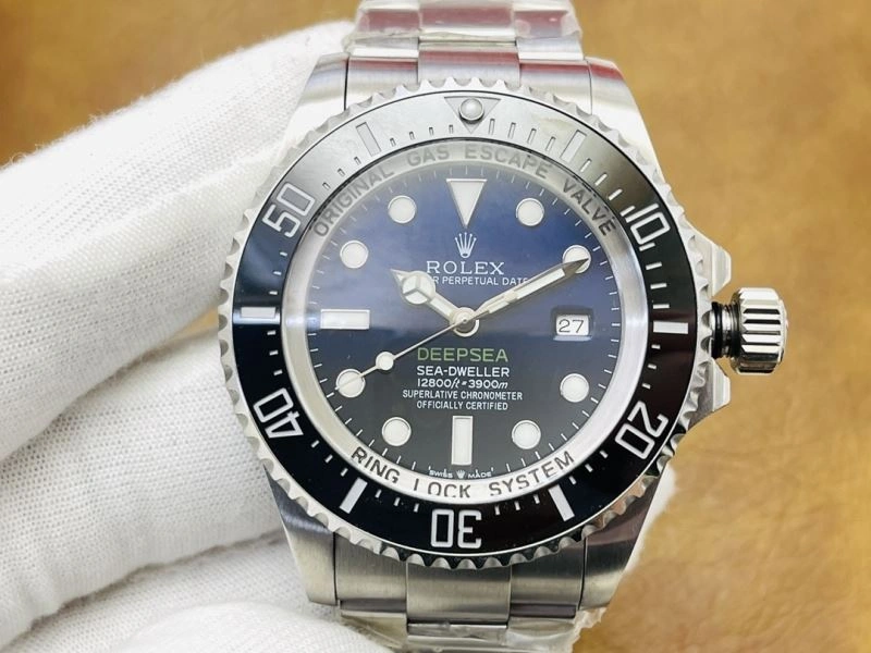ROLEX Watches Vibrant 202432