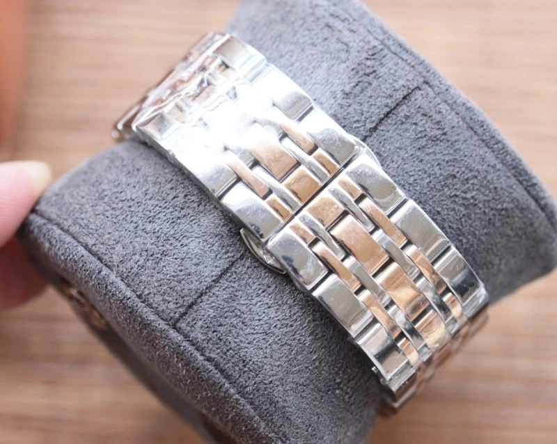Vibrant ROLEX Watches 202265