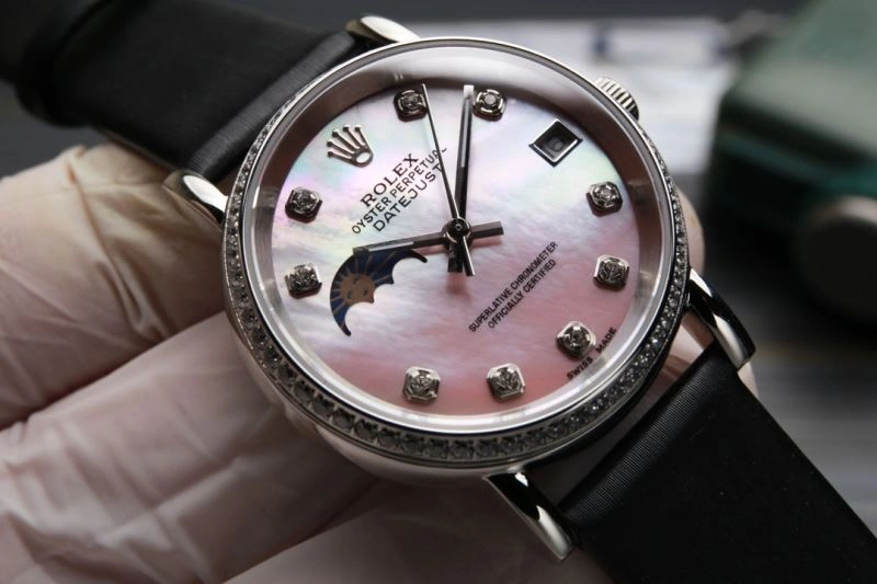 Versatile ROLEX Watches 202005