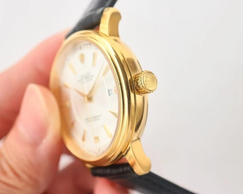 Vibrant ROLEX Watches 201215